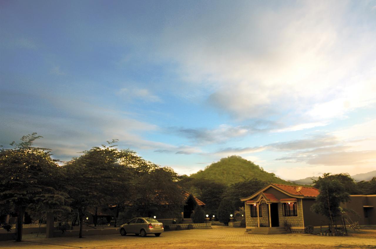 Mc Resort Wildlife Resort Bandipur Exterior photo